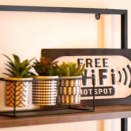 The Ecucentre With Parking - Historic District * Montpellier